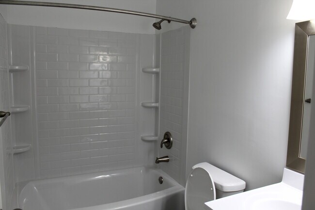 Building Photo - Sweetbriar Apartments