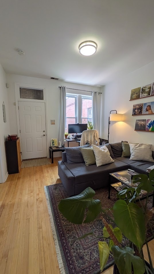 Building Photo - 2322 W Rice St