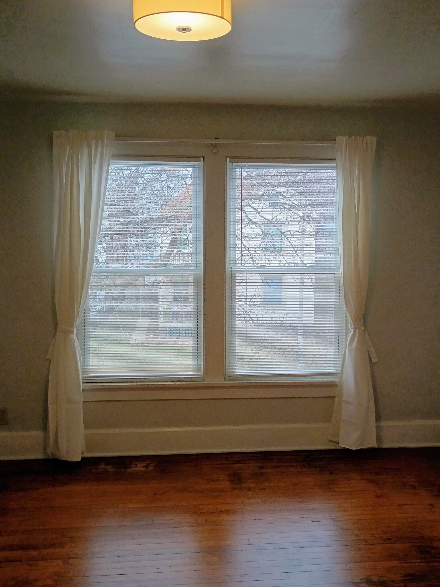 Building Photo - 1513 Holmes Ave