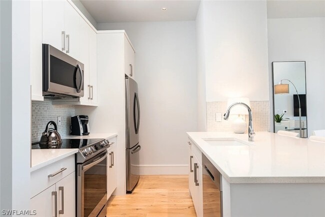 Building Photo - 101 8th St S