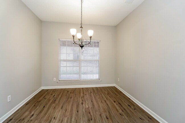 Building Photo - 13424 Michael Lynn Rd