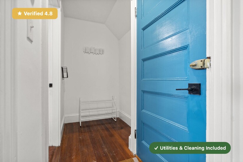 Building Photo - Furnished Bedroom in Jamaica Plain