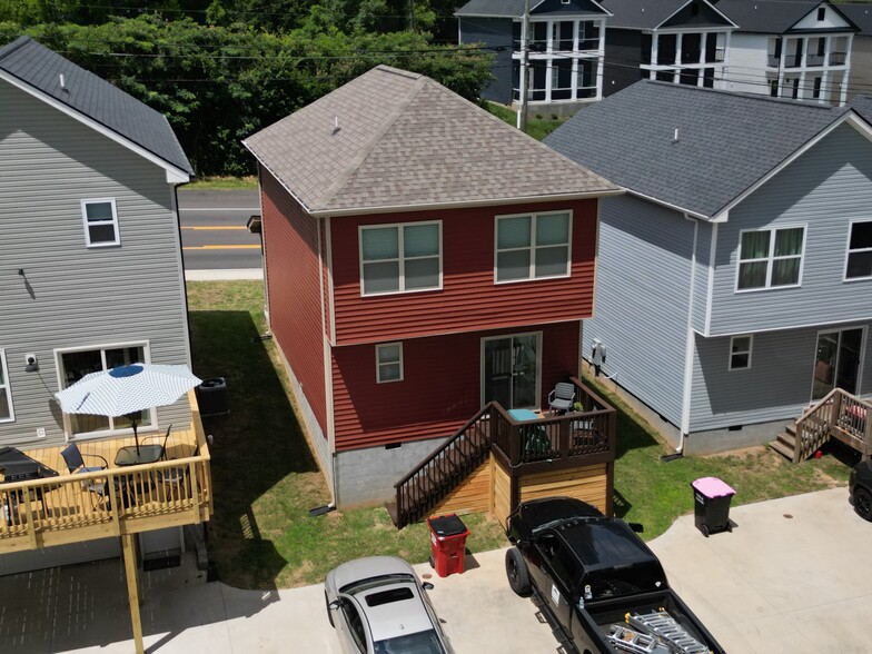 Rear View - 704 Crossland Ave