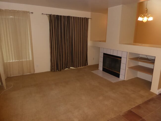 Building Photo - Spacious 3-Bedroom Home with Community Poo...