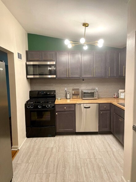 Building Photo - 1341 Kappel Dr