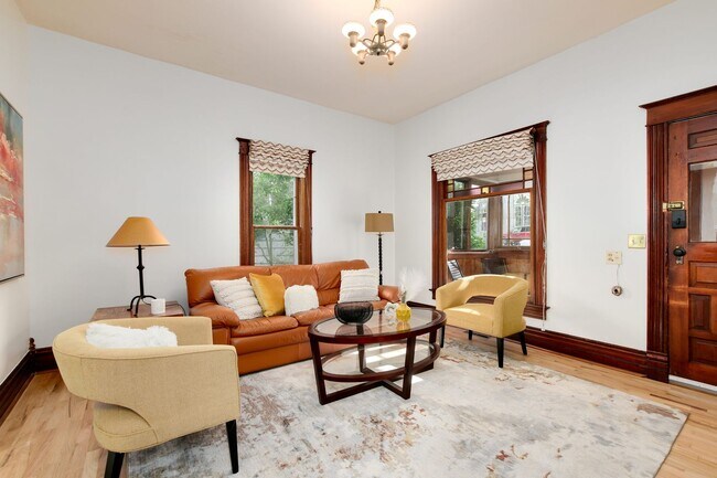 Building Photo - Charming Old Town Louisville Bungalow with Solar & Carriage House!