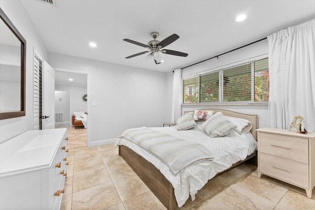 Building Photo - 1257 NW 5th St