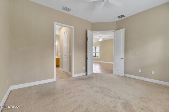 Building Photo - 800 Aldenham Ln