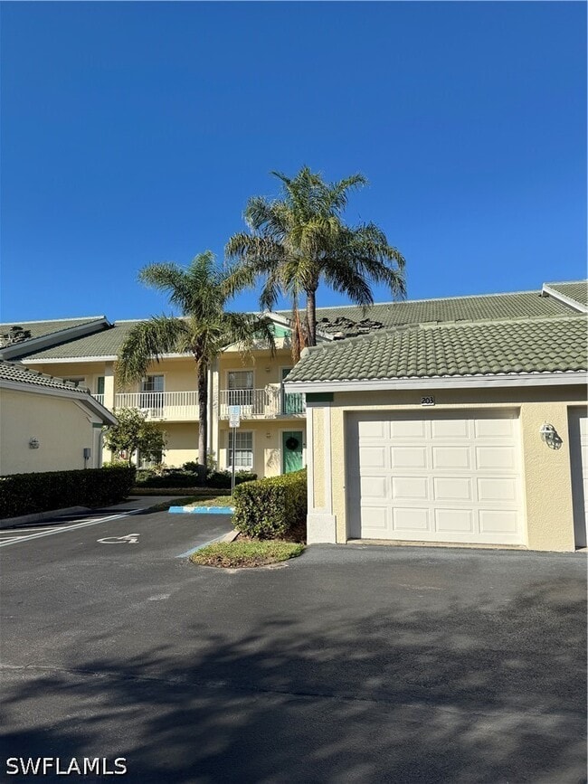 Building Photo - 4985 Sandra Bay Dr