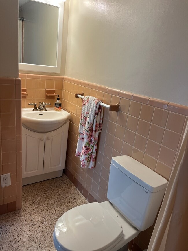 Building Photo - 8467 8th Way N