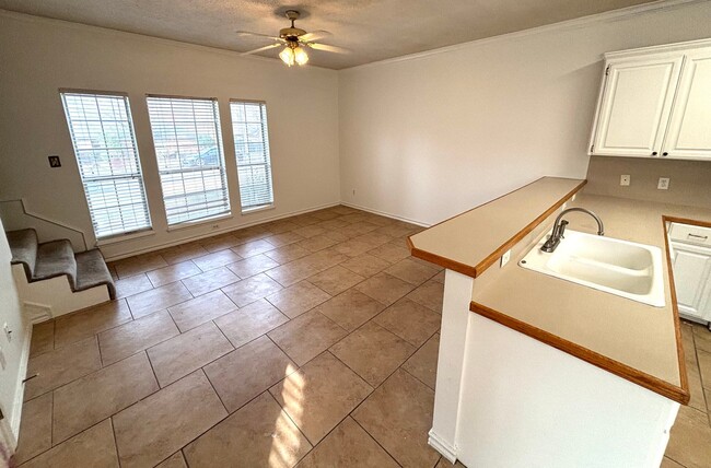 Building Photo - Pleasant Grove Townhouse for rent!