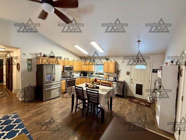 Building Photo - 3BR Home in North Pole | Fenced Yard/Pet Friendly + Garage | Available June 15