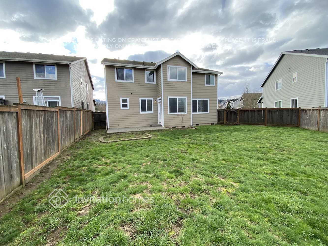 Building Photo - 209 Phoenix Ave SW