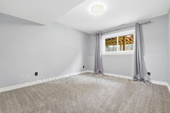 Building Photo - 530 Allegheny Dr