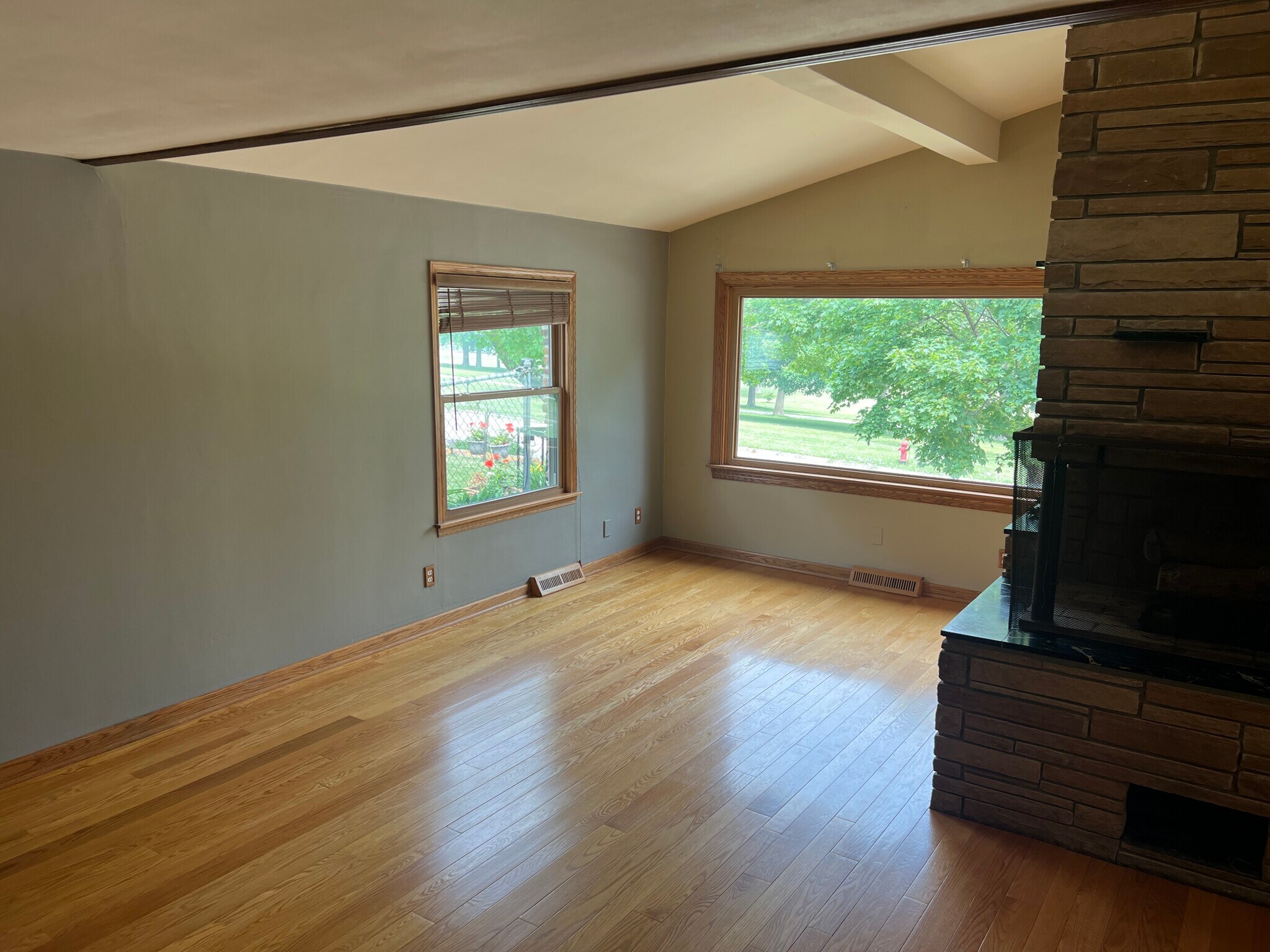 Living Room - 3455 E Lunham Ave