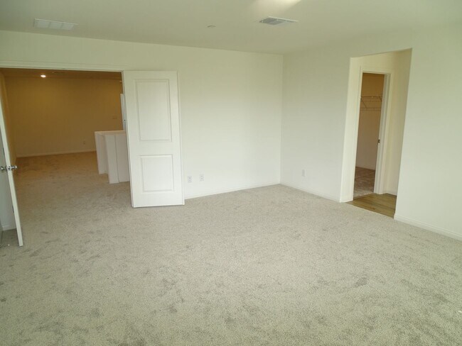 Building Photo - 2929 Gallarate Dr