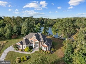 Building Photo - 1576 Bay Head Rd