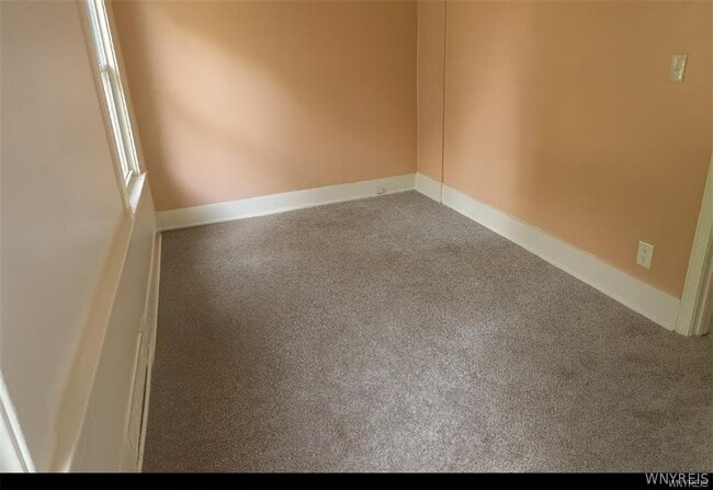 Building Photo - 196 Englewood Ave