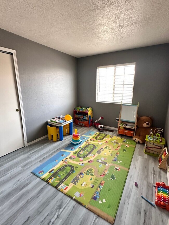 Building Photo - Coming Soon! 5 Bedroom 2.5 Bathroom w/ 2 Car Garage w/ Refrigerated Air