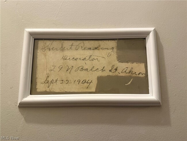 Building Photo - 39 N Balch St