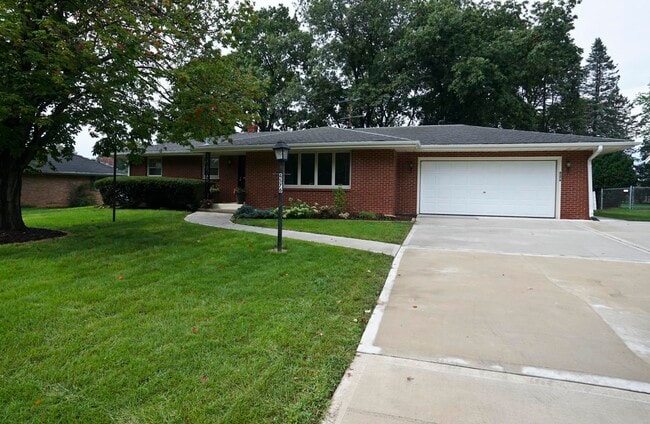 Primary Photo - 4576 Pepper Dr