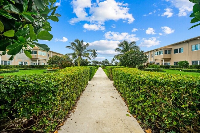 Building Photo - 120 N Ocean Blvd