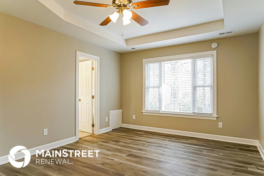 Building Photo - 1005 Strobus Ct