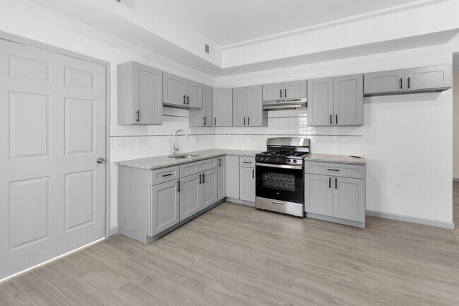 Building Photo - 181-183-183 N 6th St