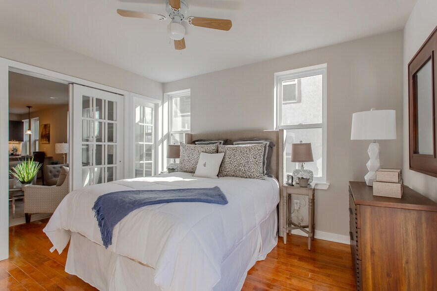 Building Photo - 820 Glenbrook Ave