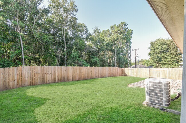 Building Photo - 5500 N Buffalo Cir