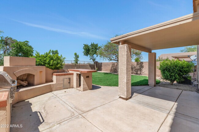 Building Photo - 3617 E Potter Dr