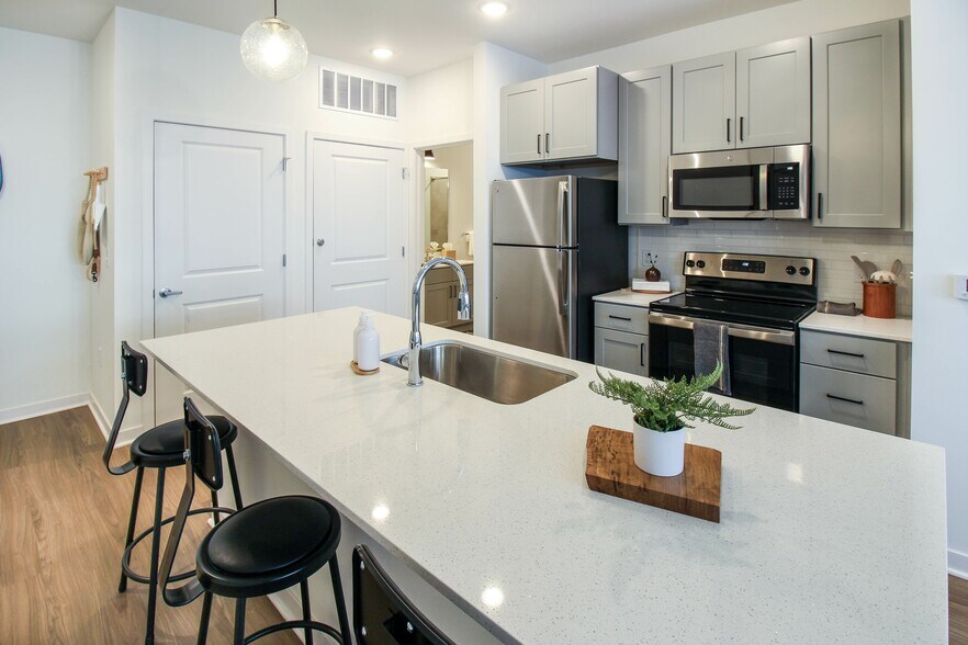 Ora 1801 Diamond Pky North Kansas City MO 64116 Apartment Finder