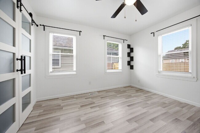 Building Photo - Freshly Renovated Ranch with a Spacious Fenced Yard