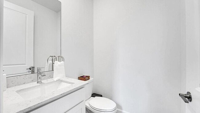 Building Photo - 601 Hookline Cir