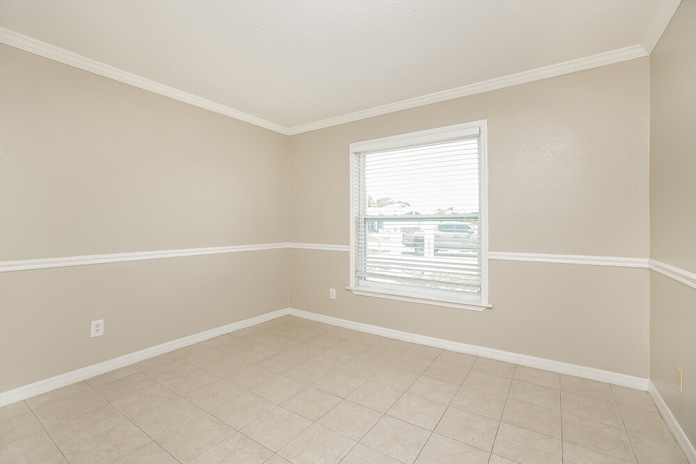 Building Photo - 971 Winsome Rd