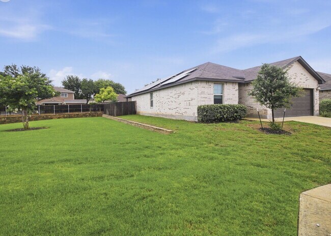 Building Photo - 3011 Mondavi Crest