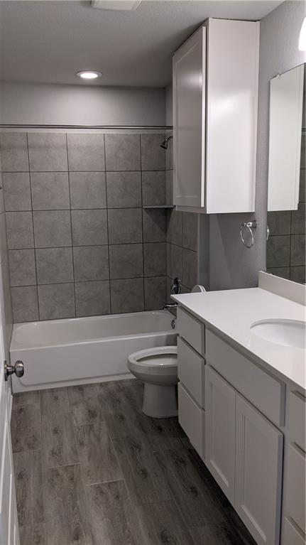 Building Photo - 2329 Pecan Island Dr