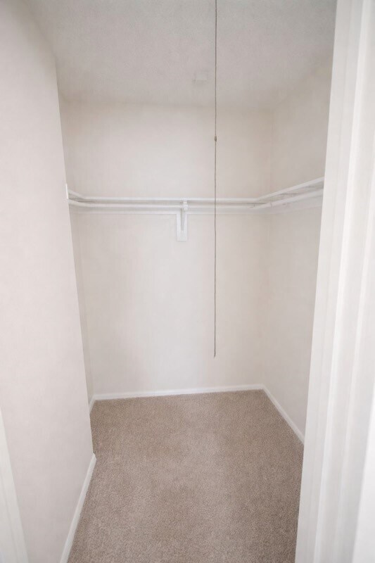 Building Photo - 2155 Hazlitt Dr