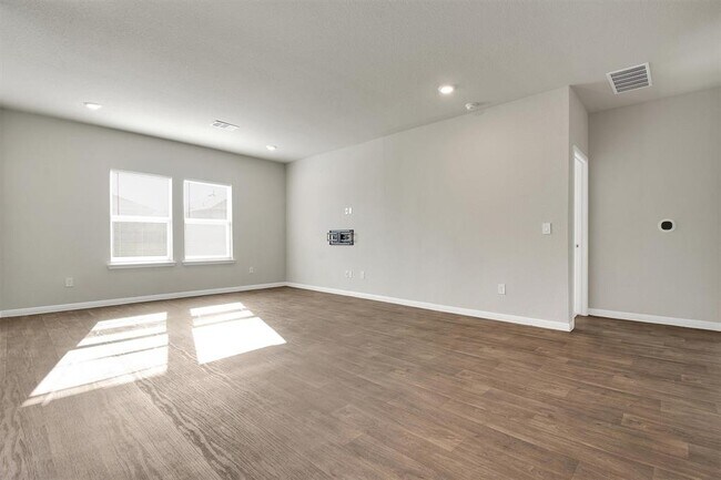 Building Photo - 19621 Ann Richards Ave