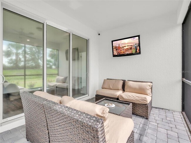 Building Photo - 10108 Hammock Brook Dr