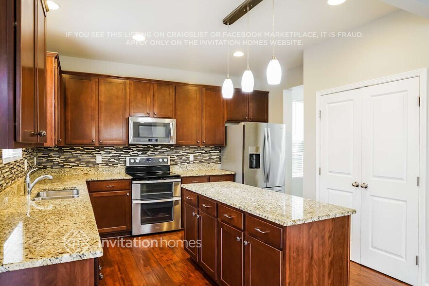 Building Photo - 3432 Sutters Mill Ln