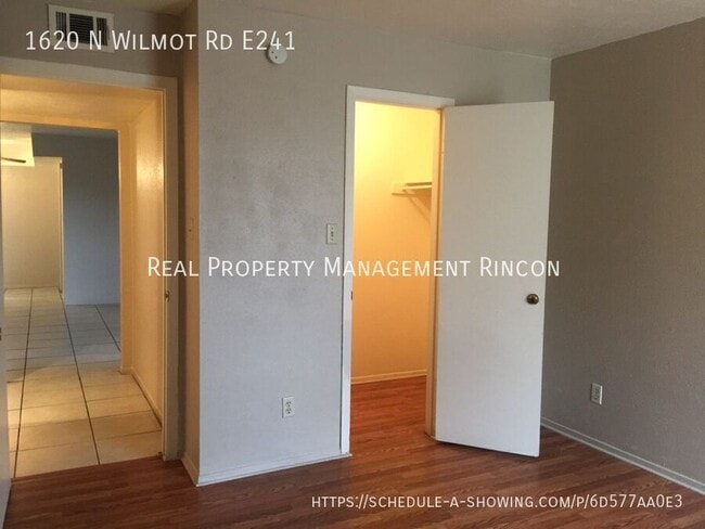 Building Photo - 1620 N Wilmot Rd