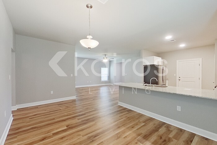 Building Photo - 22857 Monterey Ave