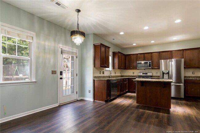 Building Photo - 3705 Badin Lake Ln