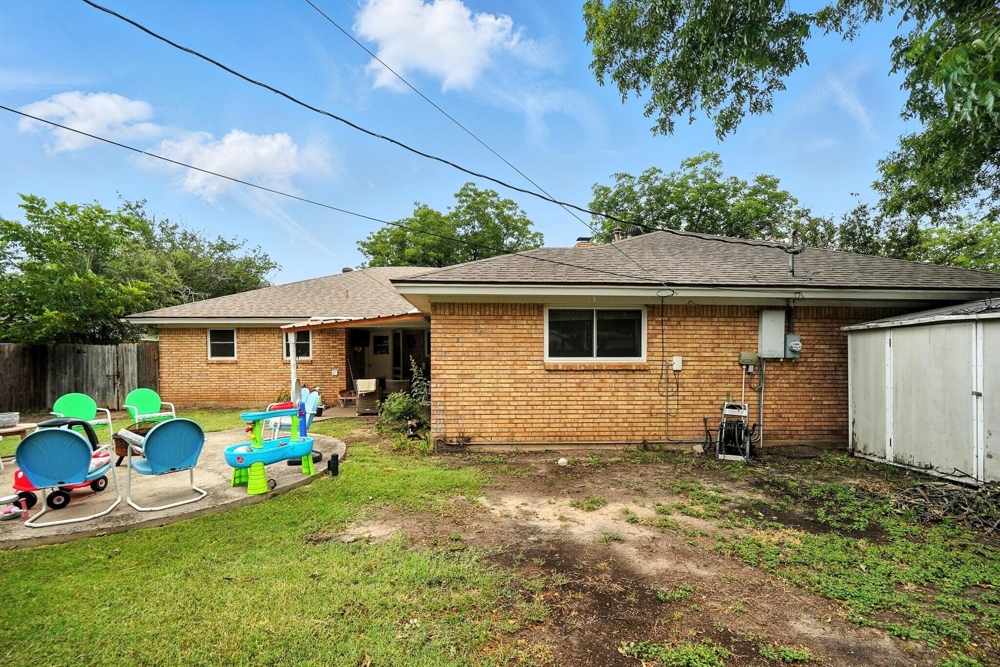 Building Photo - 3026 Ventura Dr