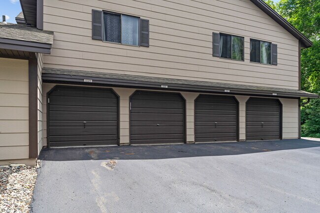 Building Photo - 13317 Zenith Ln