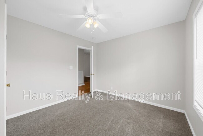 Building Photo - 1109 Gunpoint Dr