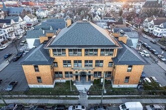 Building Photo - 179 Columbia Ave
