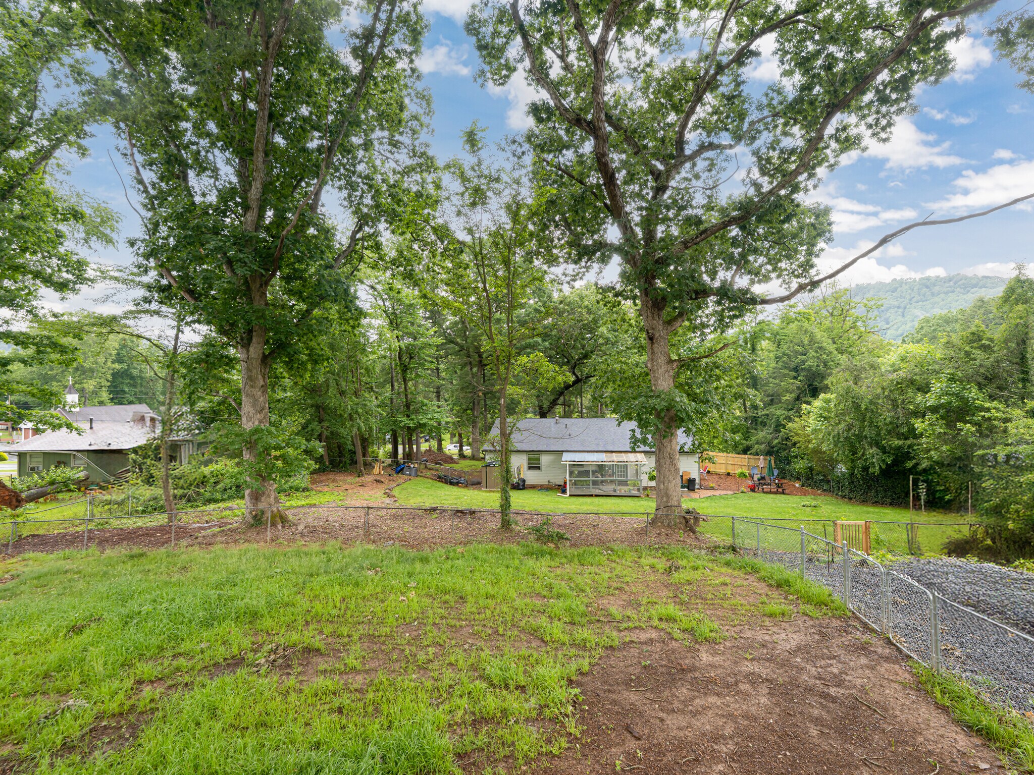 Building Photo - 3 Southwicke Ct