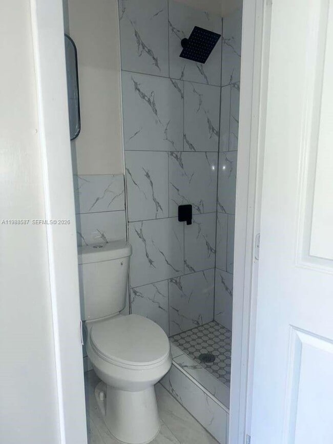 Building Photo - 14321 NE 4th Ave